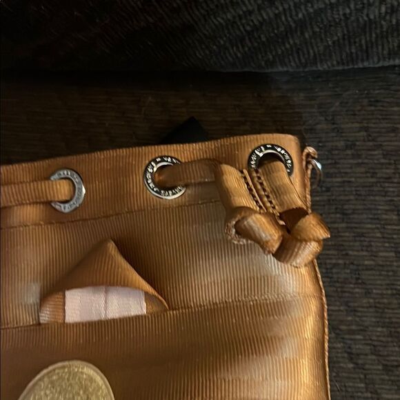 Harveys Seatbelt Disney Chip ‘n’ Dale Double-Sided Chipmunk Crossbody  Brand New - Picture 11 of 11